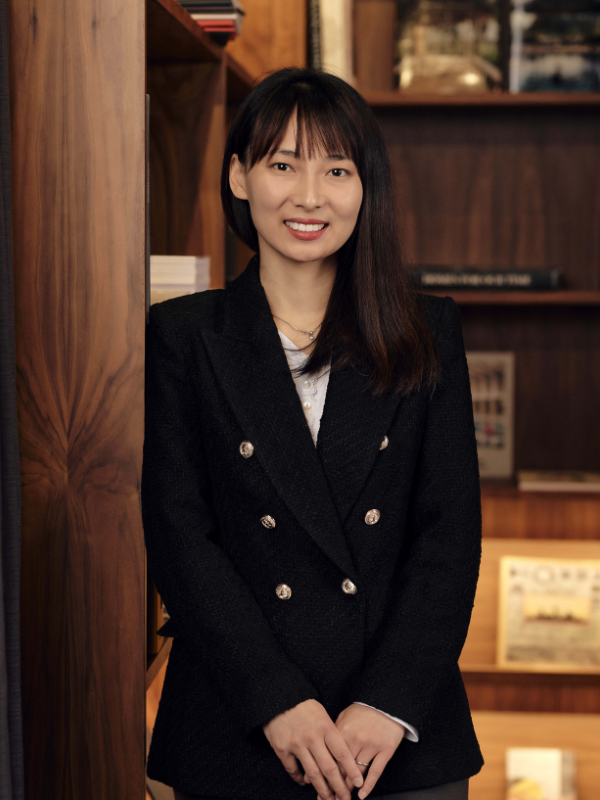 Echo Wang